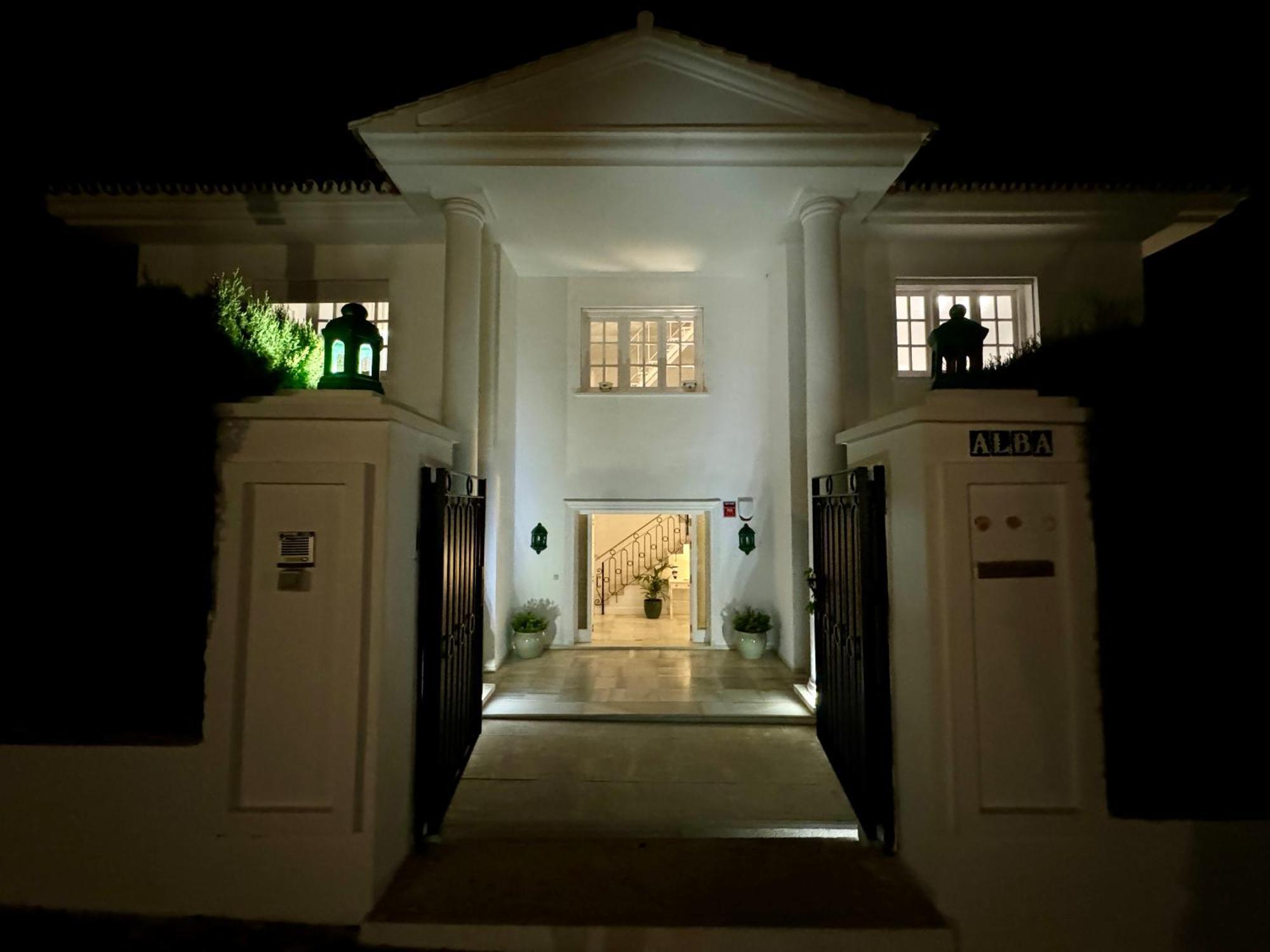 Aurora Boutique House - Only Adults Bed & Breakfast Marbella Exterior photo