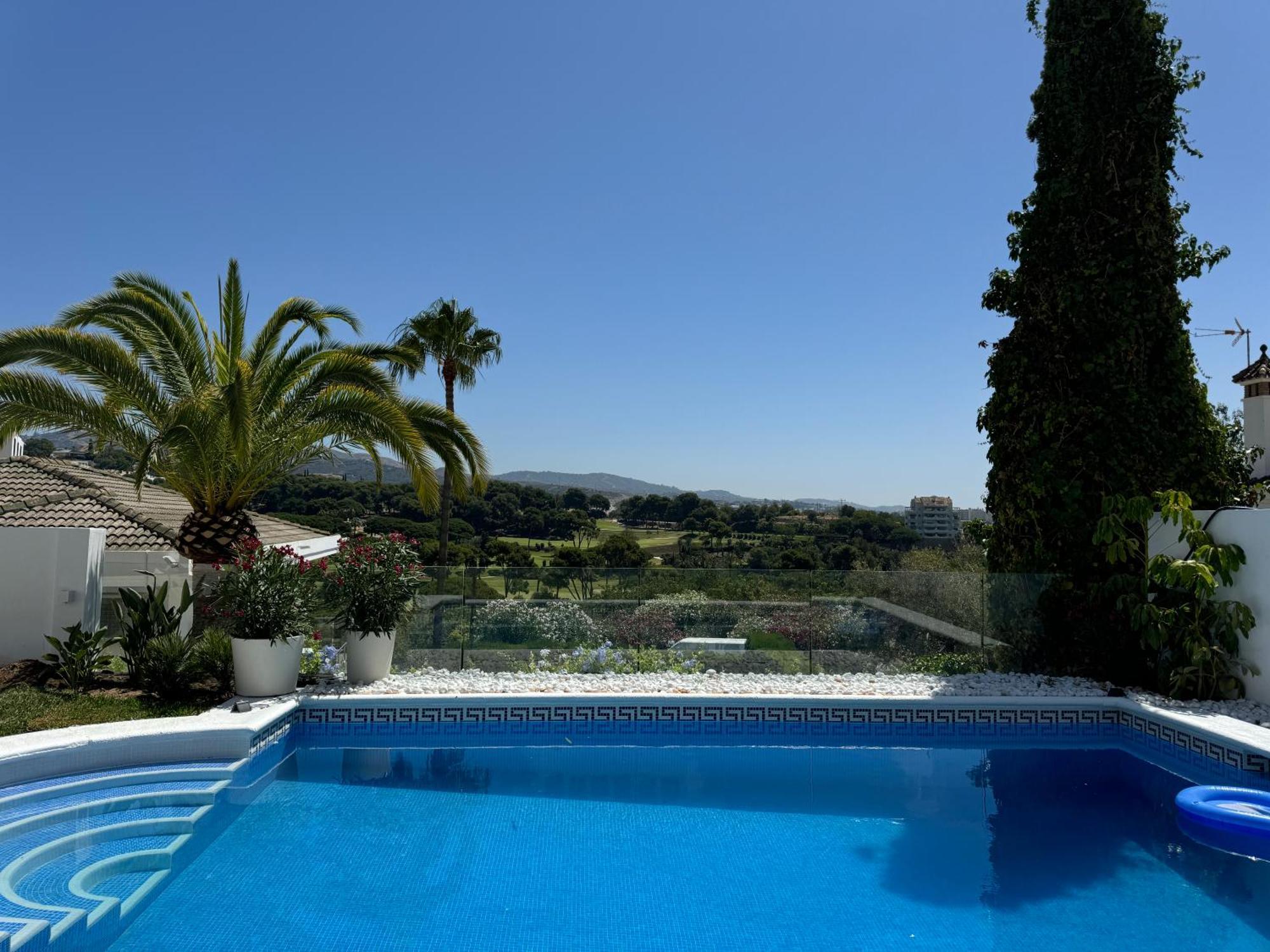 Aurora Boutique House - Only Adults Bed & Breakfast Marbella Exterior photo