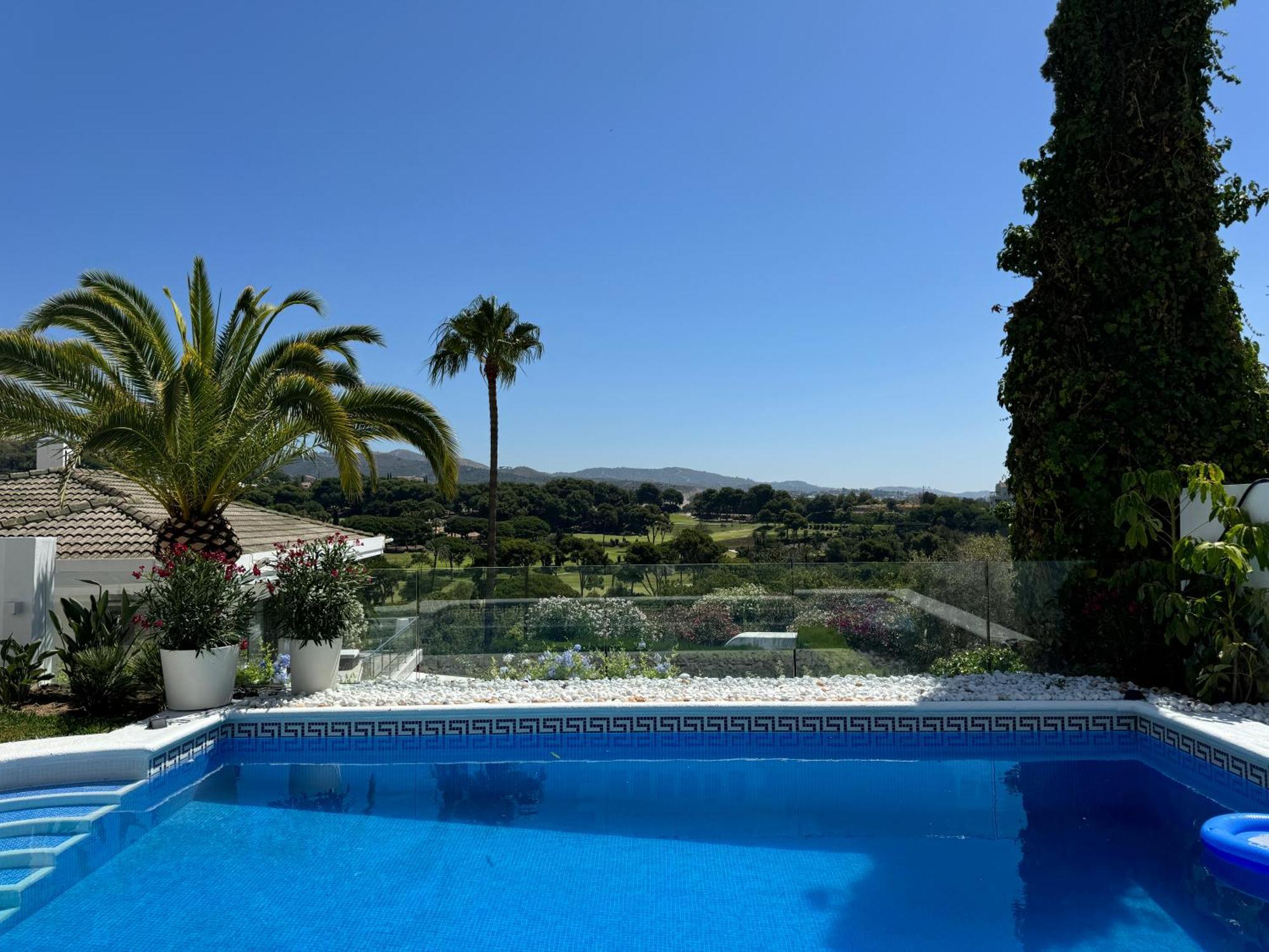 Aurora Boutique House - Only Adults Bed & Breakfast Marbella Exterior photo