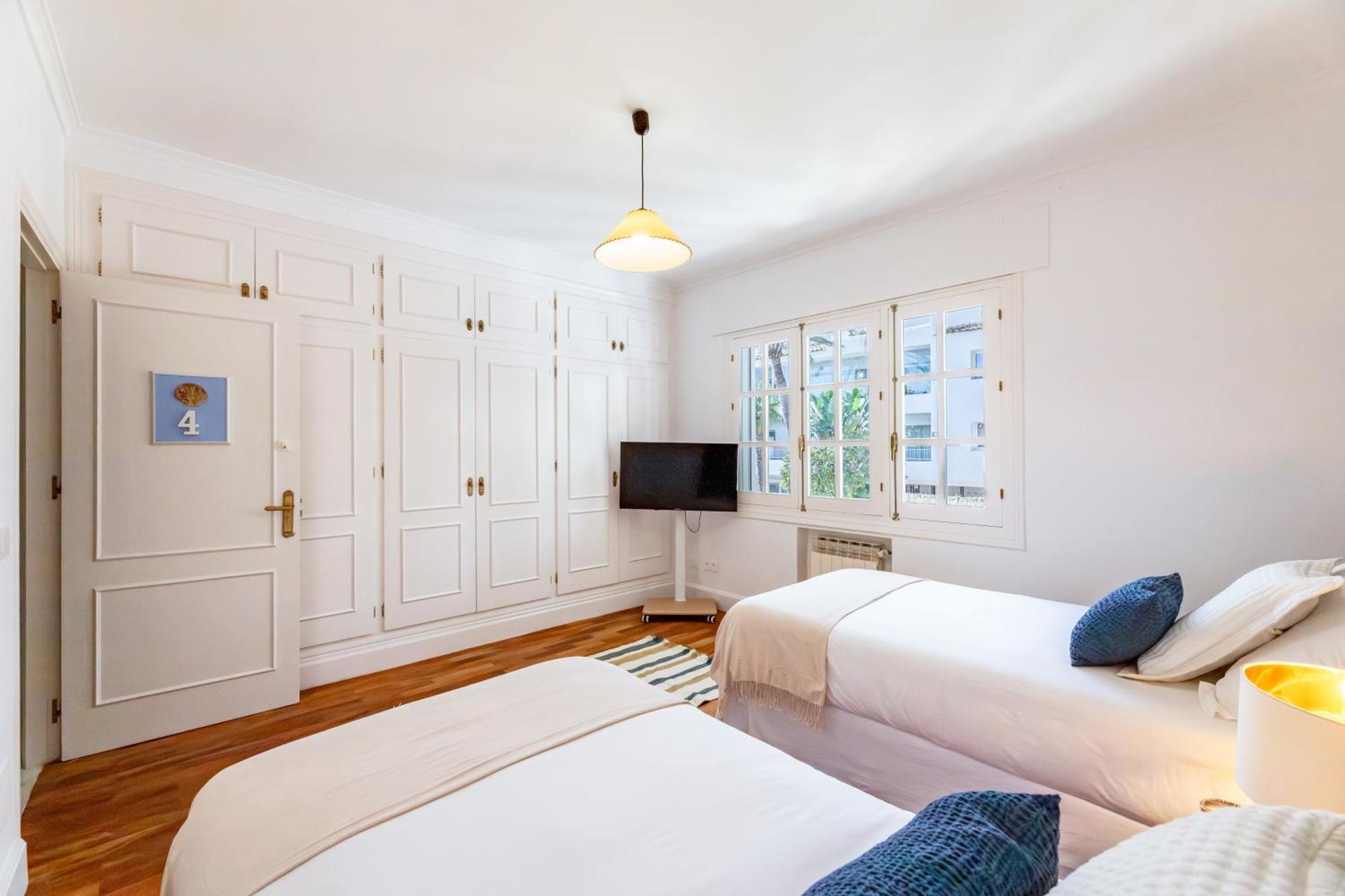 Aurora Boutique House - Only Adults Bed & Breakfast Marbella Exterior photo