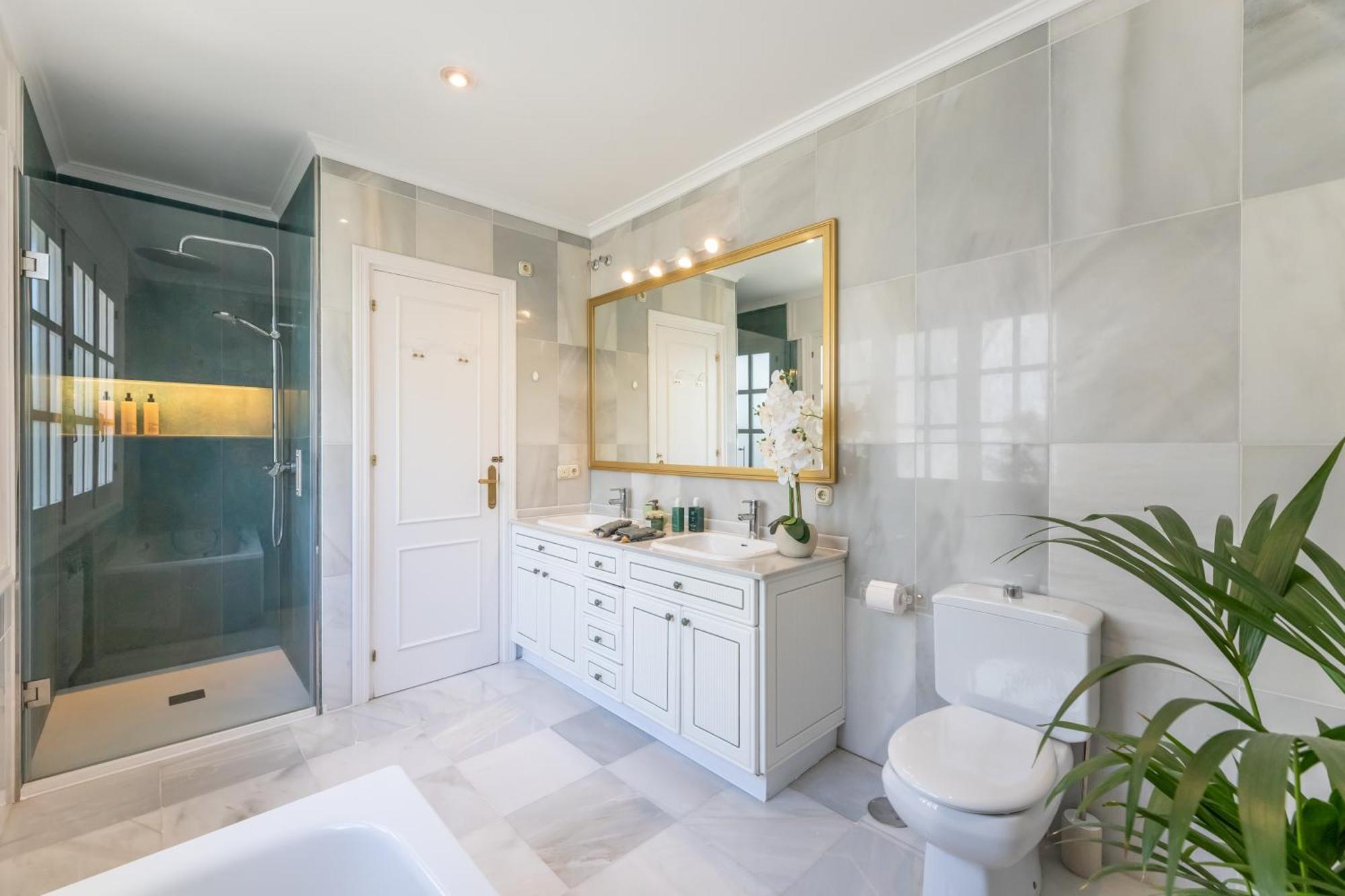 Aurora Boutique House - Only Adults Bed & Breakfast Marbella Exterior photo