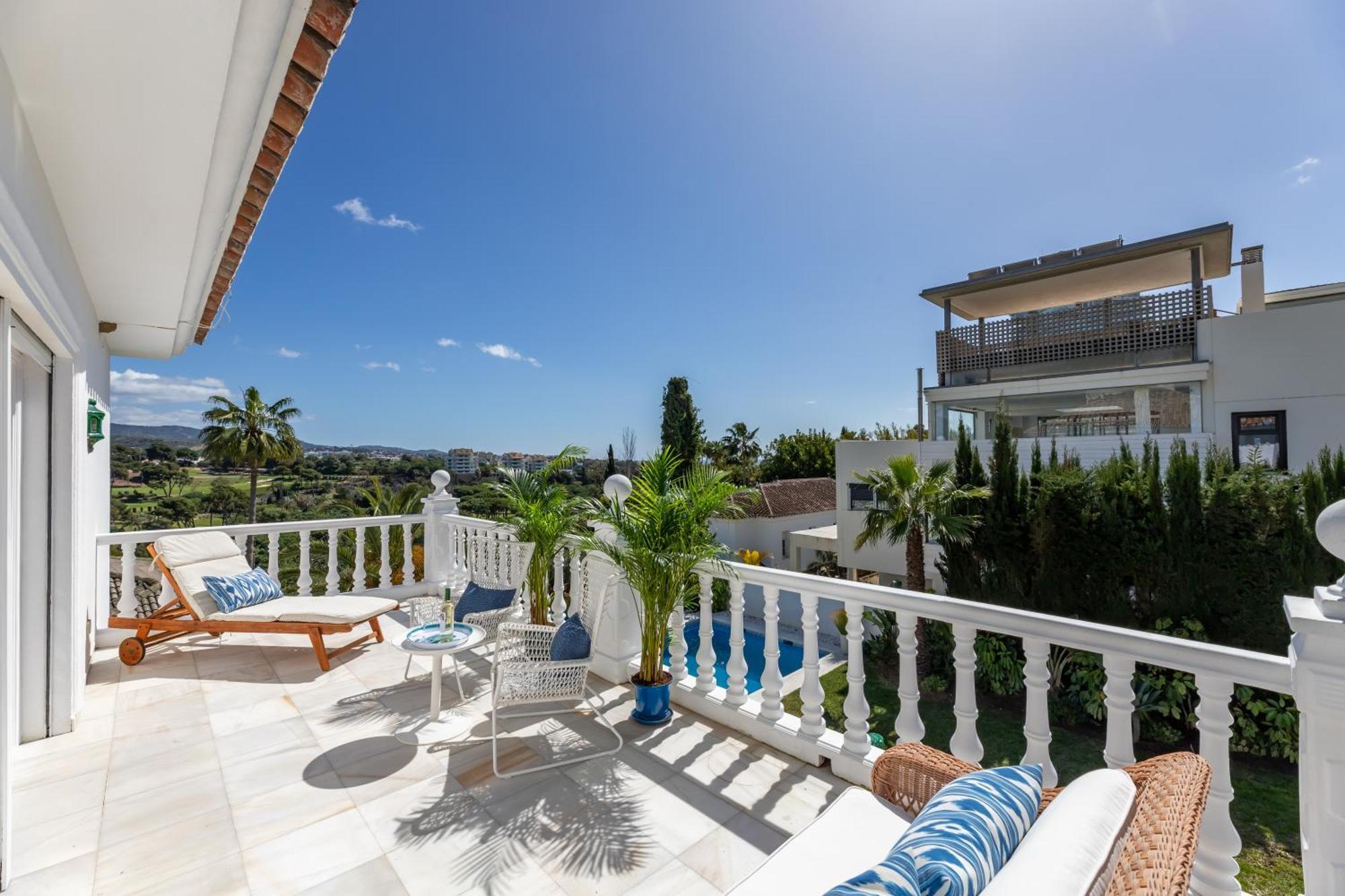 Aurora Boutique House - Only Adults Bed & Breakfast Marbella Exterior photo