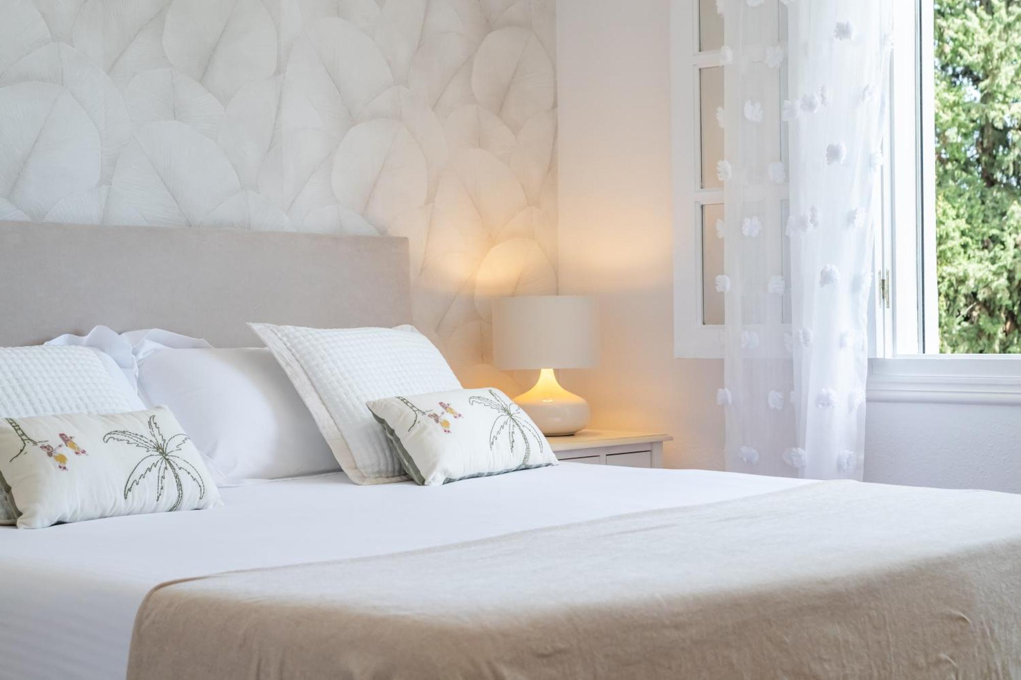 Aurora Boutique House - Only Adults Bed & Breakfast Marbella Exterior photo